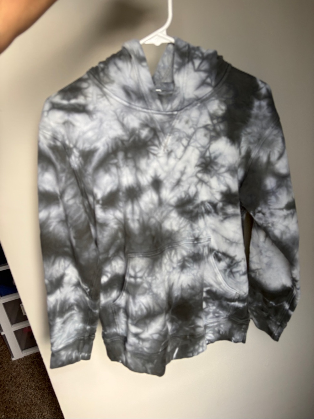 Lululemon Tie-Dye Hooded Sweatshirt in Dark grey & White